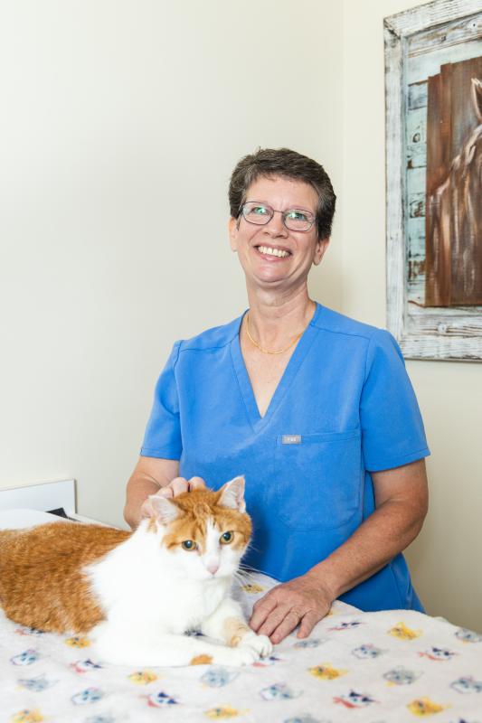 Deb , Veterinary Assistant